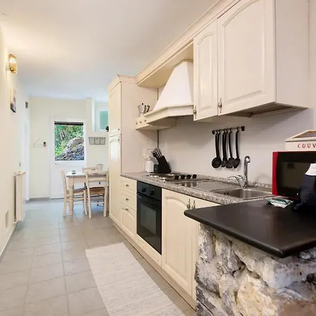 Le Pale Country house